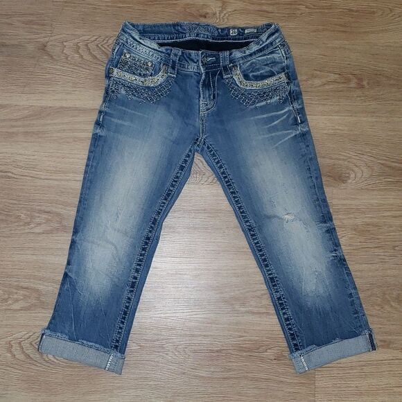 Miss Me Cuffed Capri Jeans - Picture 1 of 9